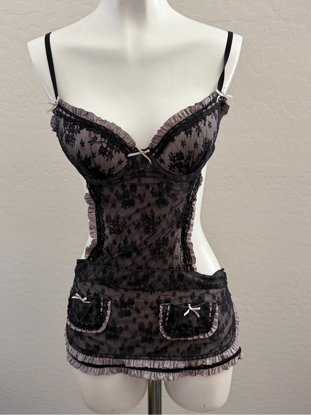Vintage Victoria’s secret purple lace apron lingerie 34b